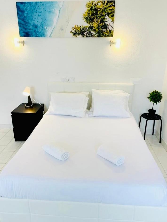 Central Atlantic Beach Guesthouse Costa de Caparica Εξωτερικό φωτογραφία